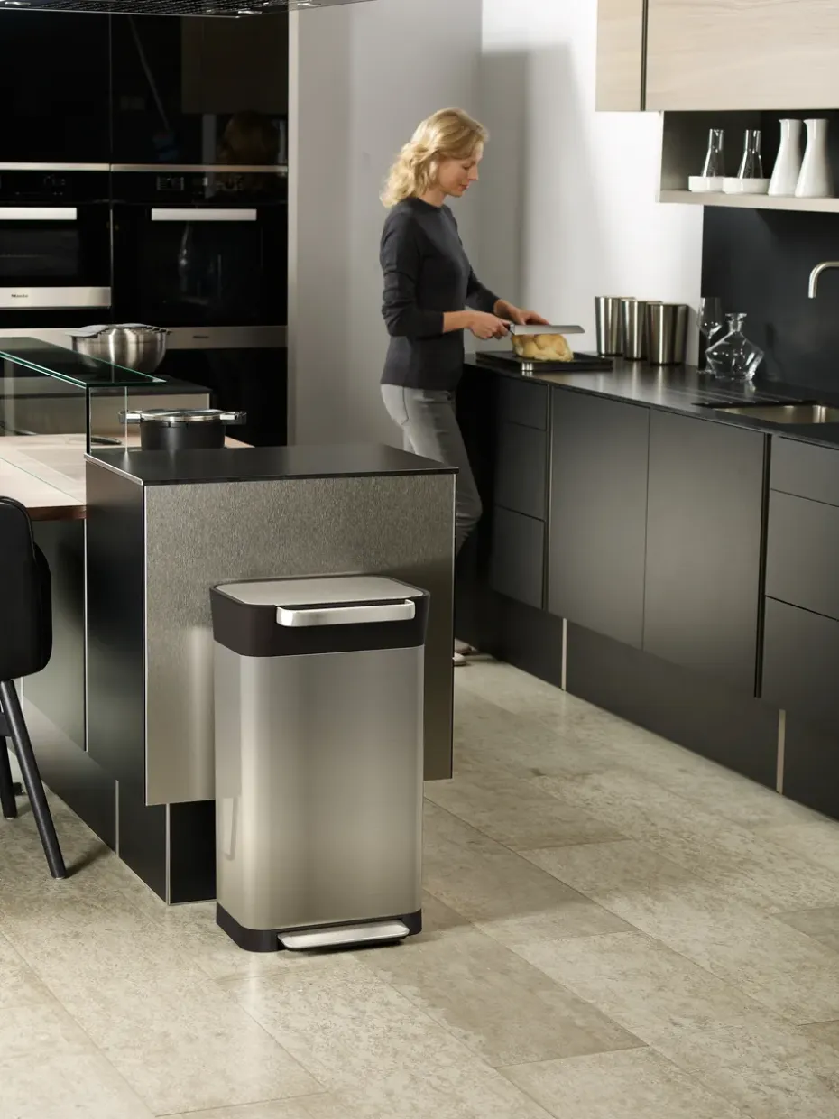 Joseph Joseph Titan compactador de basura pedal 30 L, Stainless steel