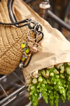 Llavero de mono de Kay Bojesen, Teca-limba, cuero negro