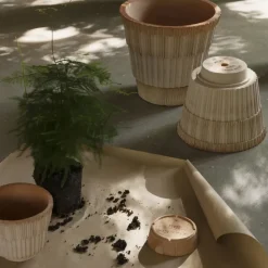 Maceta con plato Atlas raw, Rosa, Ø21 cm