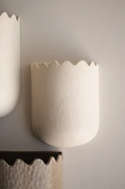 Maceta de pared Flowery 19 cm, Creme