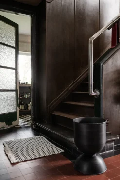 Maceta Hourglass mediana Ø40 cm, negro-gris oscuro