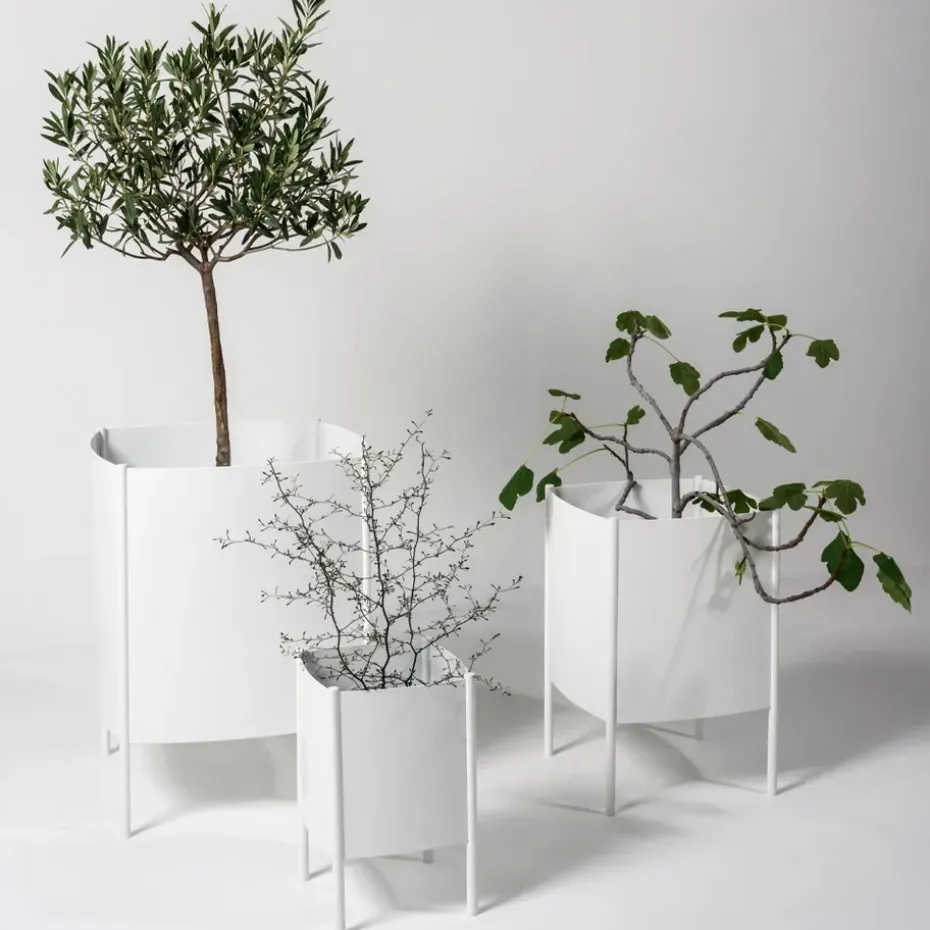 Maceta Konvex Pot, Negro, pequeña Ø23 cm