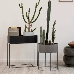 Macetero Plant Box ferm LIVING, negro