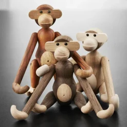 Mono de madera pequeño, roble sin tratar y arce