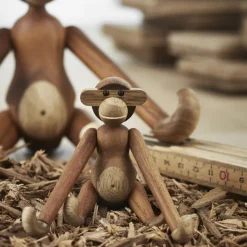 Mono mini Kay Bojesen, Teca-madera de limba