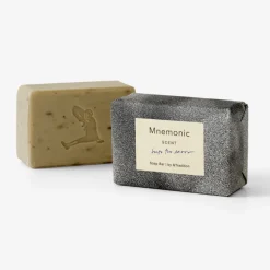 Pastilla de jabón Mnemonic MNC3 100 gr, Into the moor