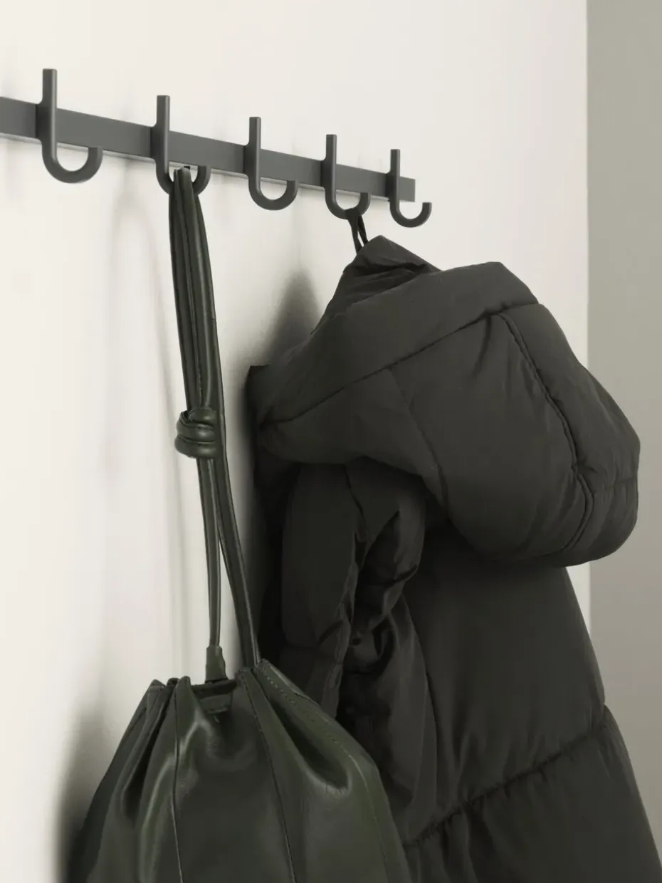 Perchero con pomos Relief large 123 cm, Gris