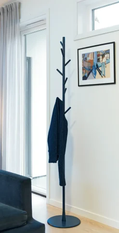 Perchero de pie Sticks, Cardo