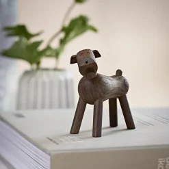 Perro Tim de madera, roble oscurecido