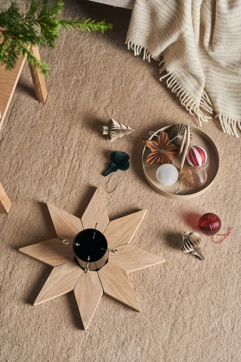 Pie para árbol de Navidad Norr, Lacado blanco