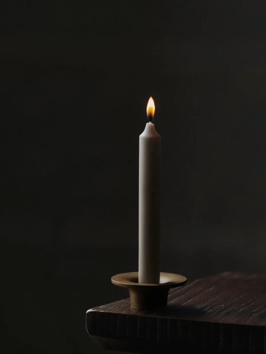 Portavelas Soothe Ø8 cm, Brass Finish