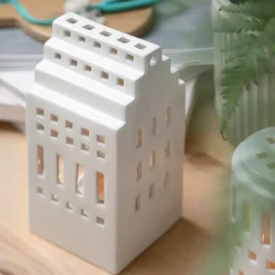 Portavelas Urbania, Herregård