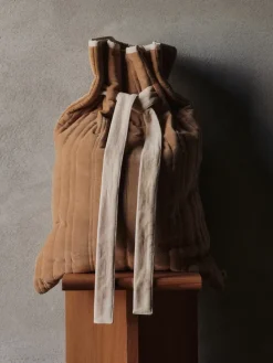 Saco Vari quilted 50x70 cm, Velvet-tan