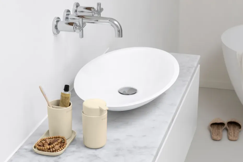 Set de accesorios para el baño ReNew Brabantia, Soft Beige