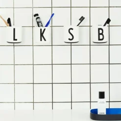 Soporte de pared para taza Design Letters, negro