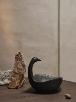Swan Centrepiece, Black