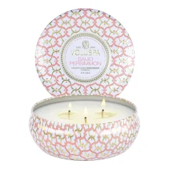 Vela perfumada Maison Blanc 3-wick Tin 40 horas, Saijo Persimmon