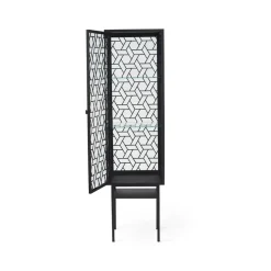 Vitrina Enigma, Negro